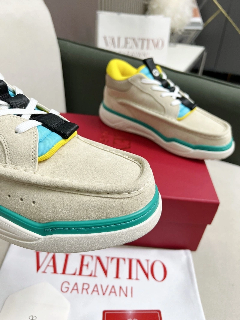 Cozy Vxlxntino Sneakers 231360