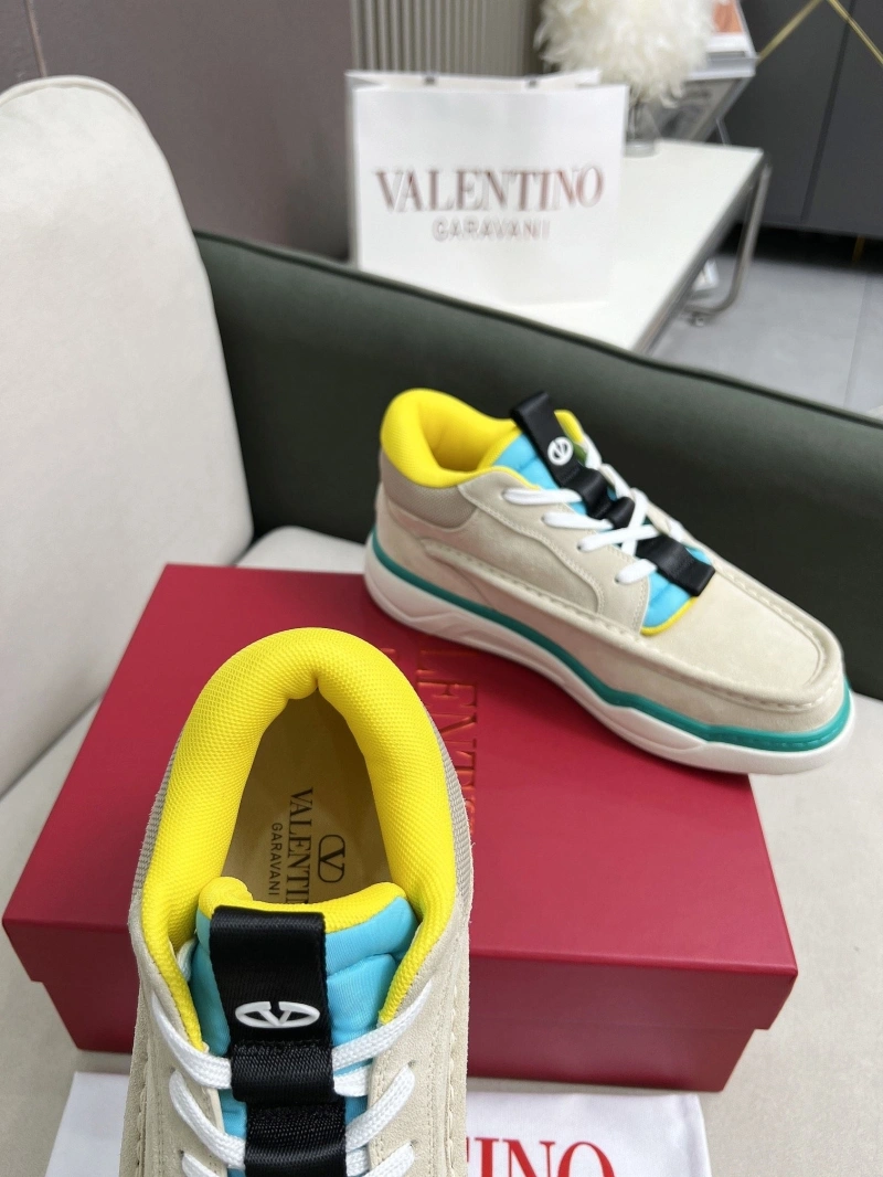 Cozy Vxlxntino Sneakers 231360