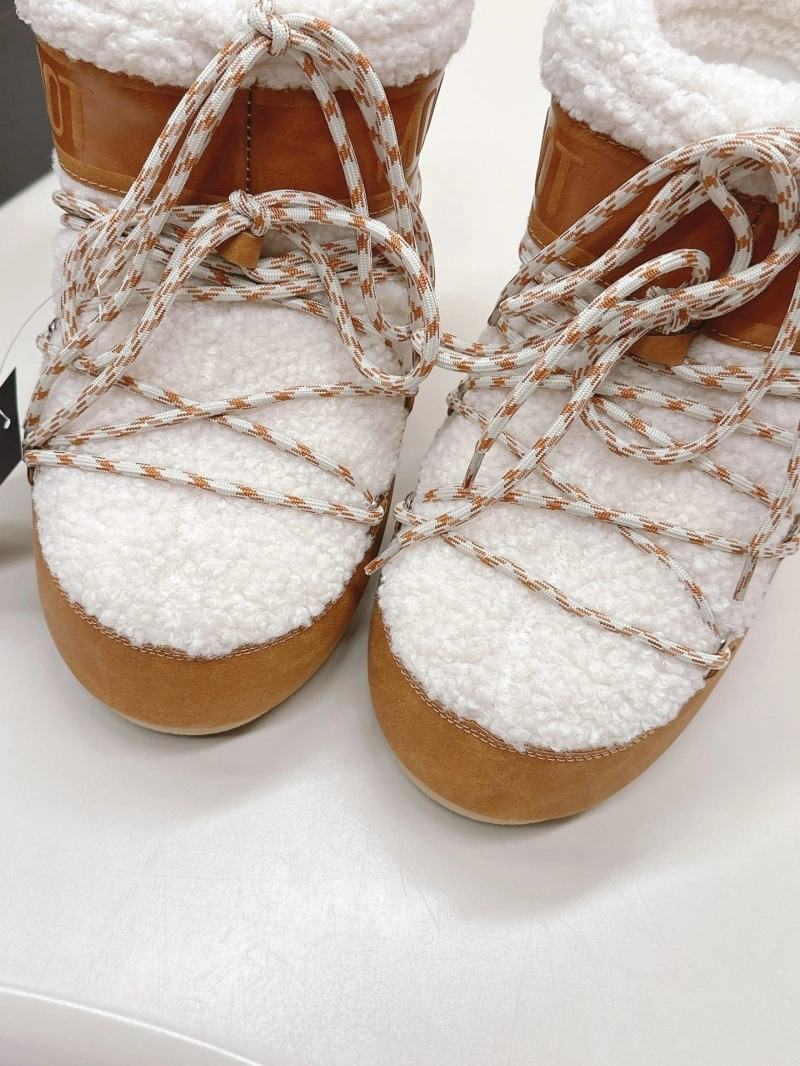 Comfortable UGX Boots 228681