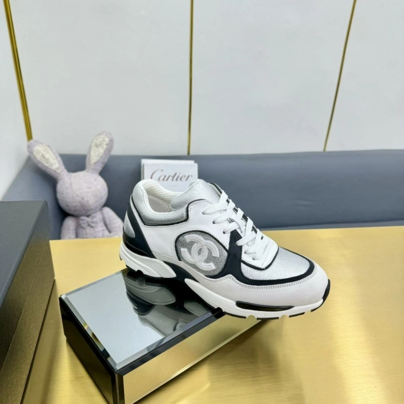 Lightweight Chxnxl Sneakers 127369