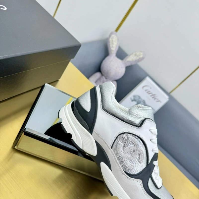 Lightweight Chxnxl Sneakers 127369