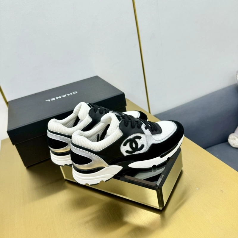 Bright Chxnxl Sneakers 127361