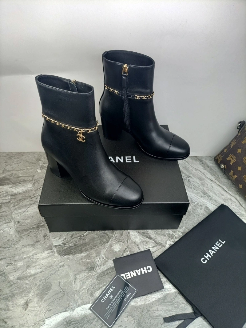 Reliable Chxnxl Boots 127726