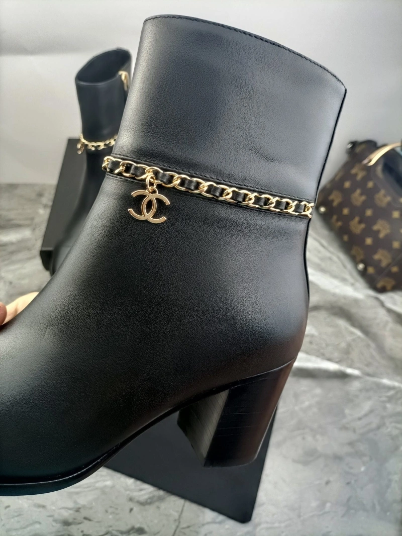 Reliable Chxnxl Boots 127726