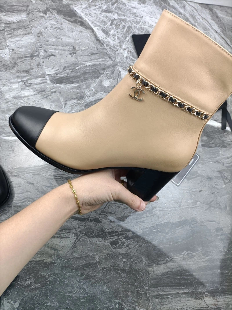 Classic Chxnxl Boots 127724