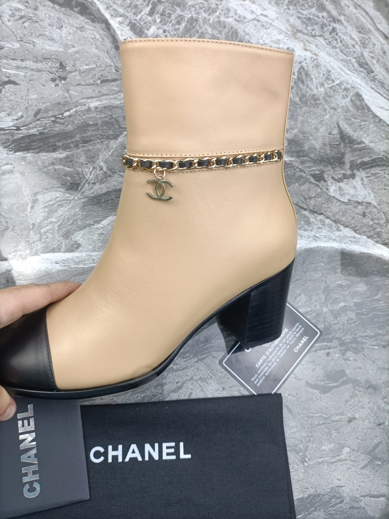 Classic Chxnxl Boots 127724