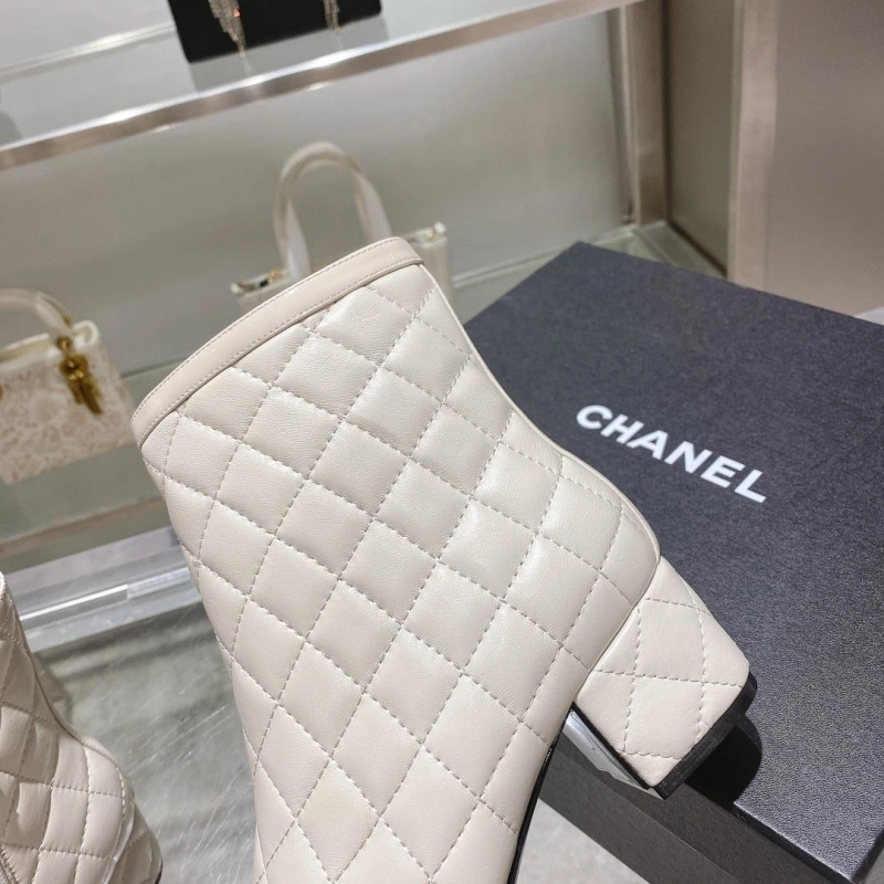 Trendy Chxnxl Boots 127722