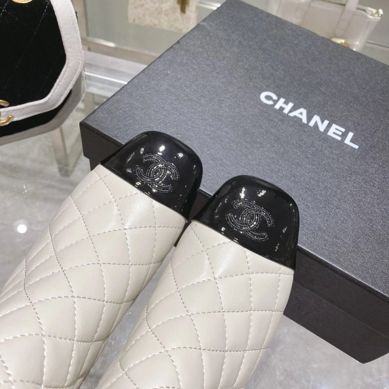 Trendy Chxnxl Boots 127722