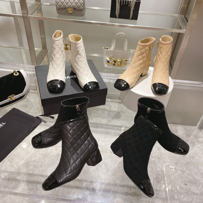 Trendy Chxnxl Boots 127722
