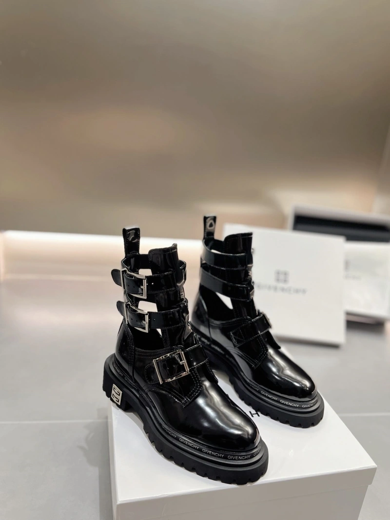 NewStyle Gxvxnchy Boots 153710