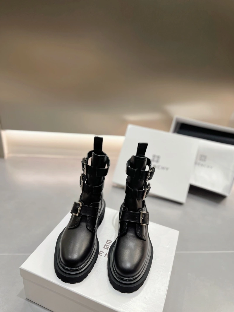 Gxvxnchy Boots EyeCatching 153708