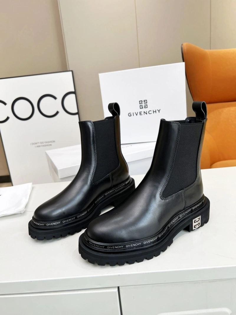 Vibrant Gxvxnchy Boots 153693