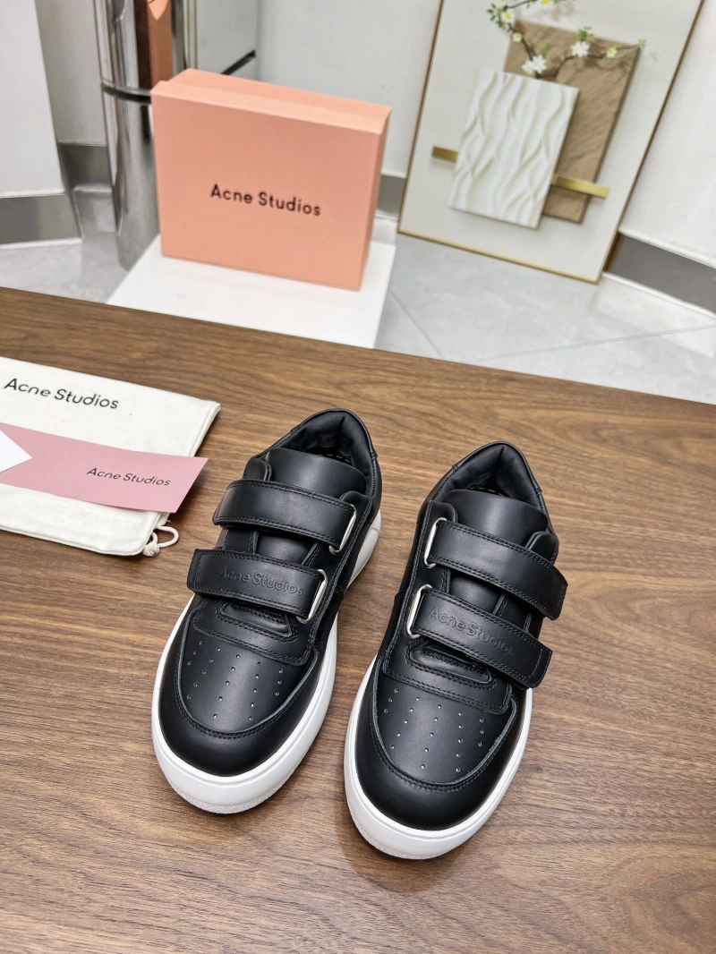 EyeCatching Othxr Sneakers 215724