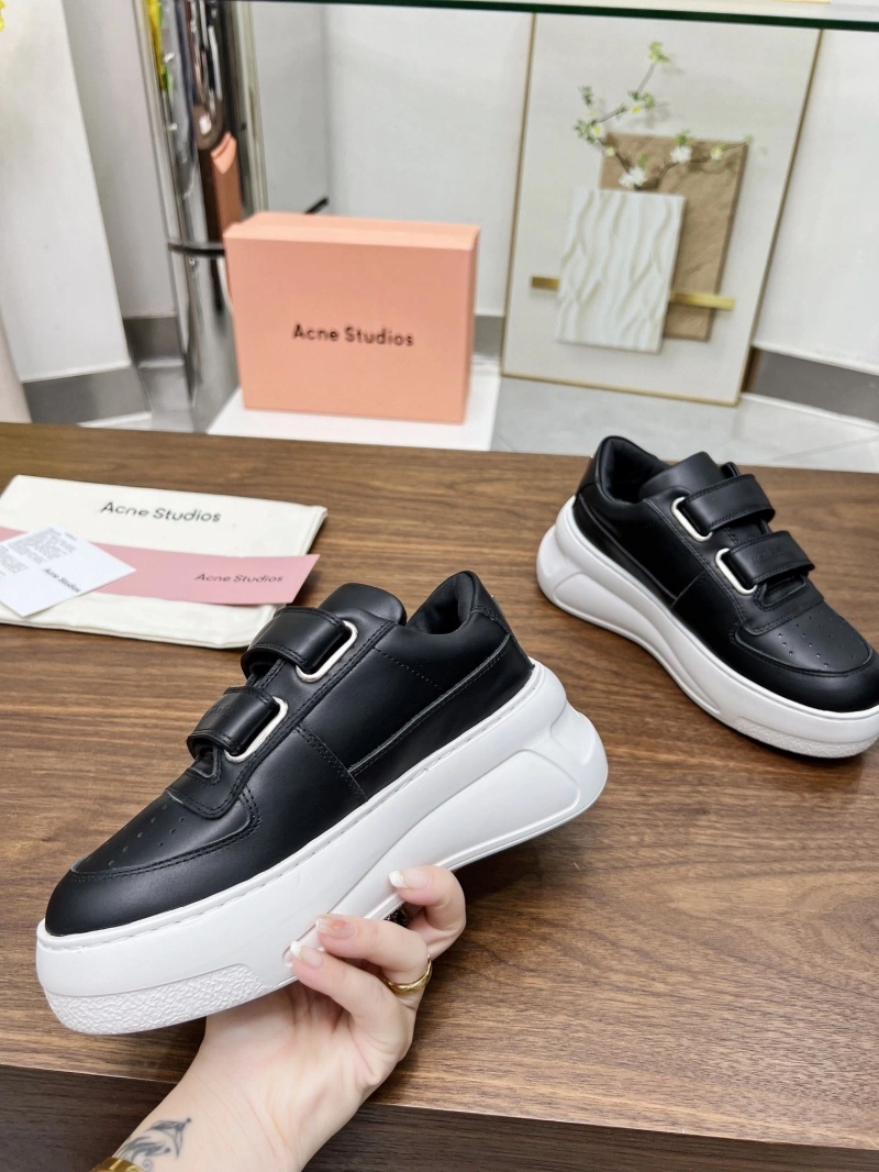 EyeCatching Othxr Sneakers 215724