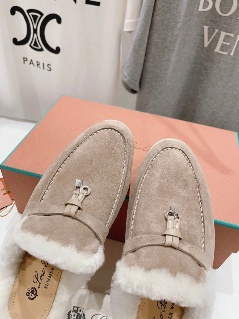 Othxr Slippers Affordable 215777