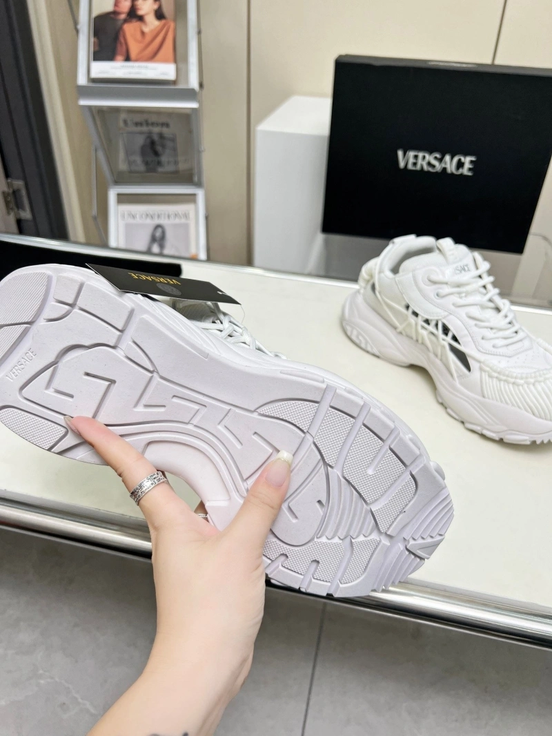 Gxvxnchy Sneakers Minimalist 153695