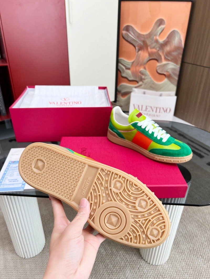 Bold Vxlxntino Sneakers 231355