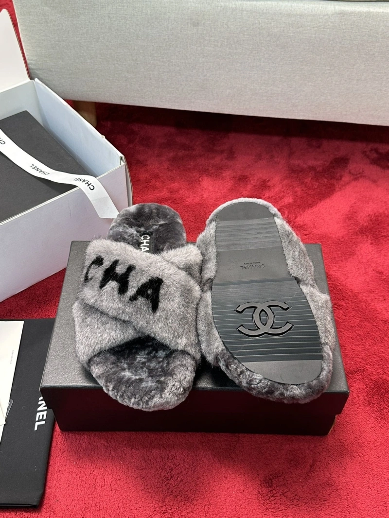 Flexible Chxnxl Slippers 127398