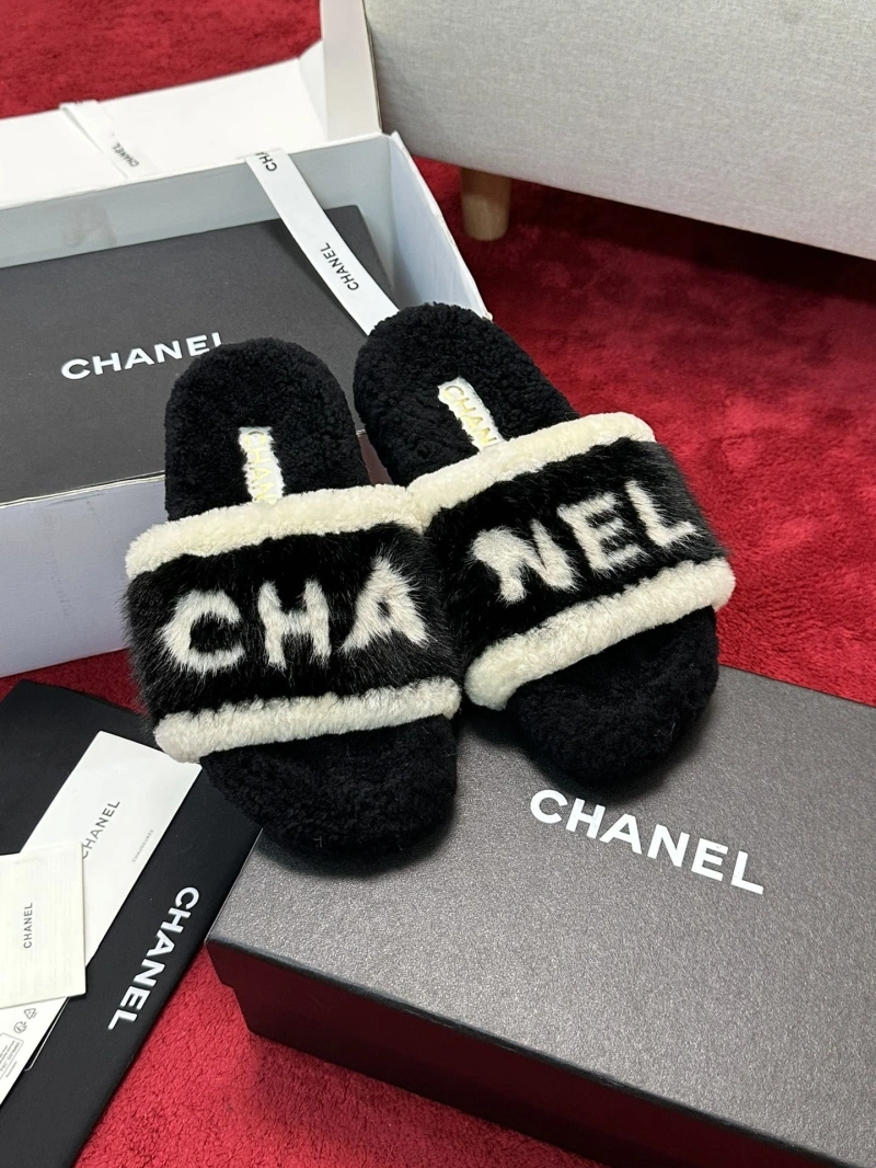 Refined Chxnxl Slippers 127400