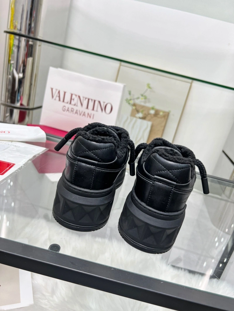 Modern Vxlxntino Sneakers 231352