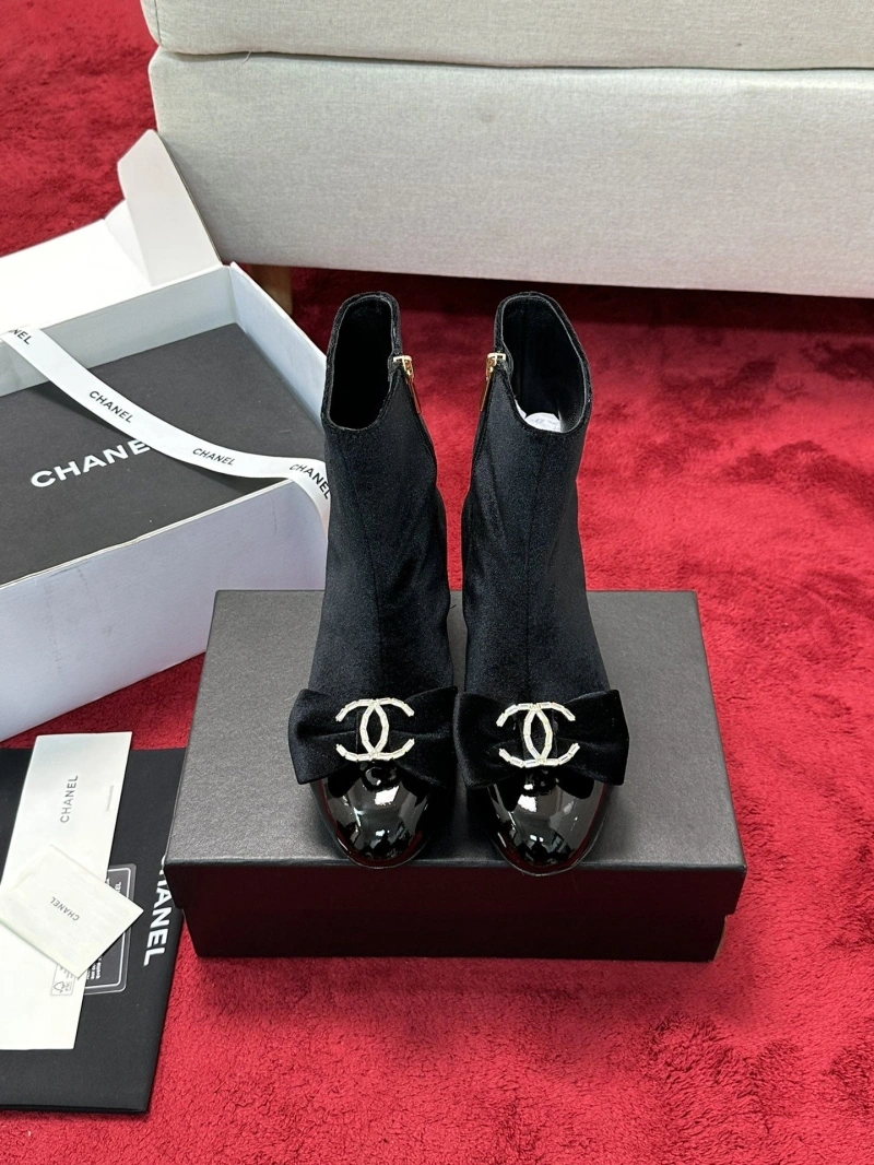 Classic Chxnxl Boots 127697