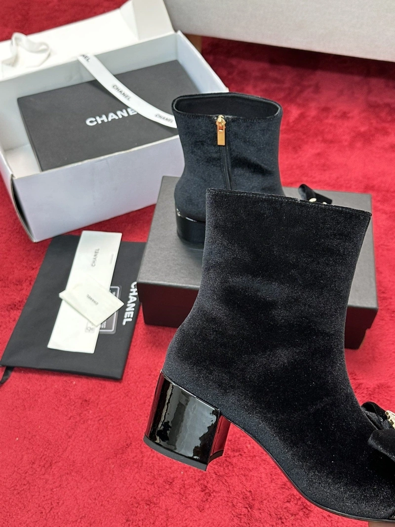 Classic Chxnxl Boots 127697
