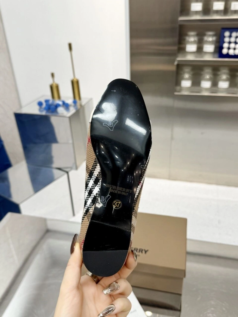 Bright Bxrbxrry Flat Shoes 115265