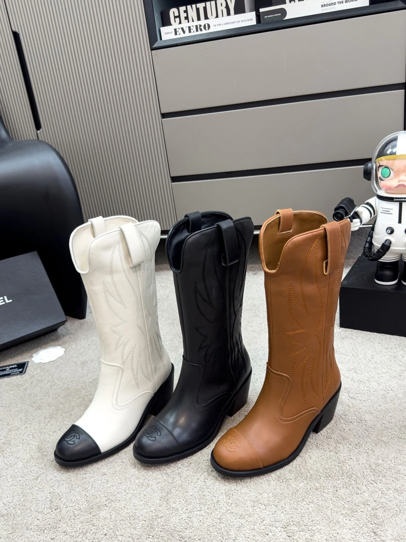 Bold Chxnxl Boots 127688