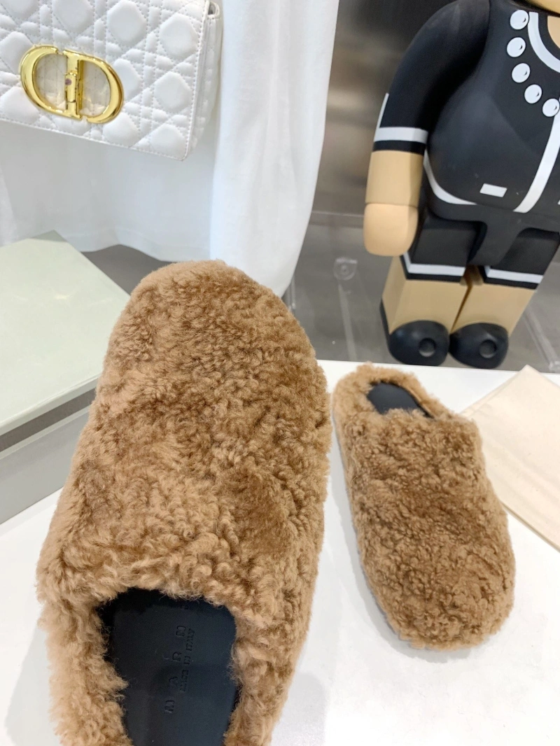 Othxr Slippers ModernLook 215759