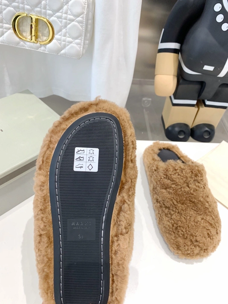 Othxr Slippers ModernLook 215759