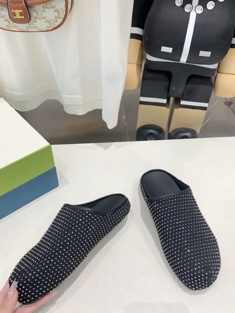 Soft Othxr Slippers 215757