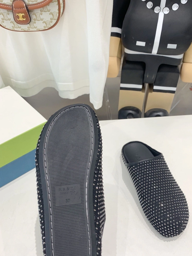 Soft Othxr Slippers 215757