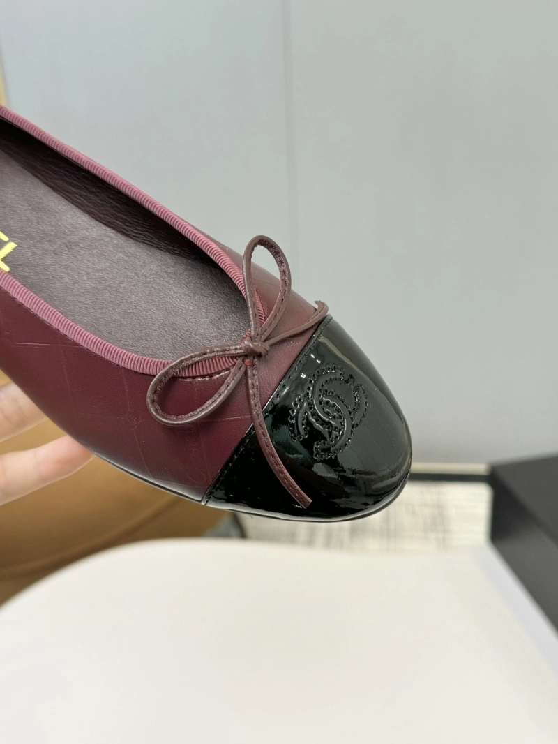 Vibrant Chxnxl Flat Shoes 127572