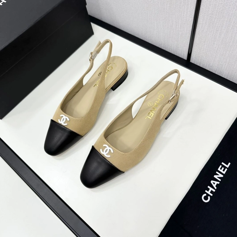 Versatile Chxnxl Sandals 127460