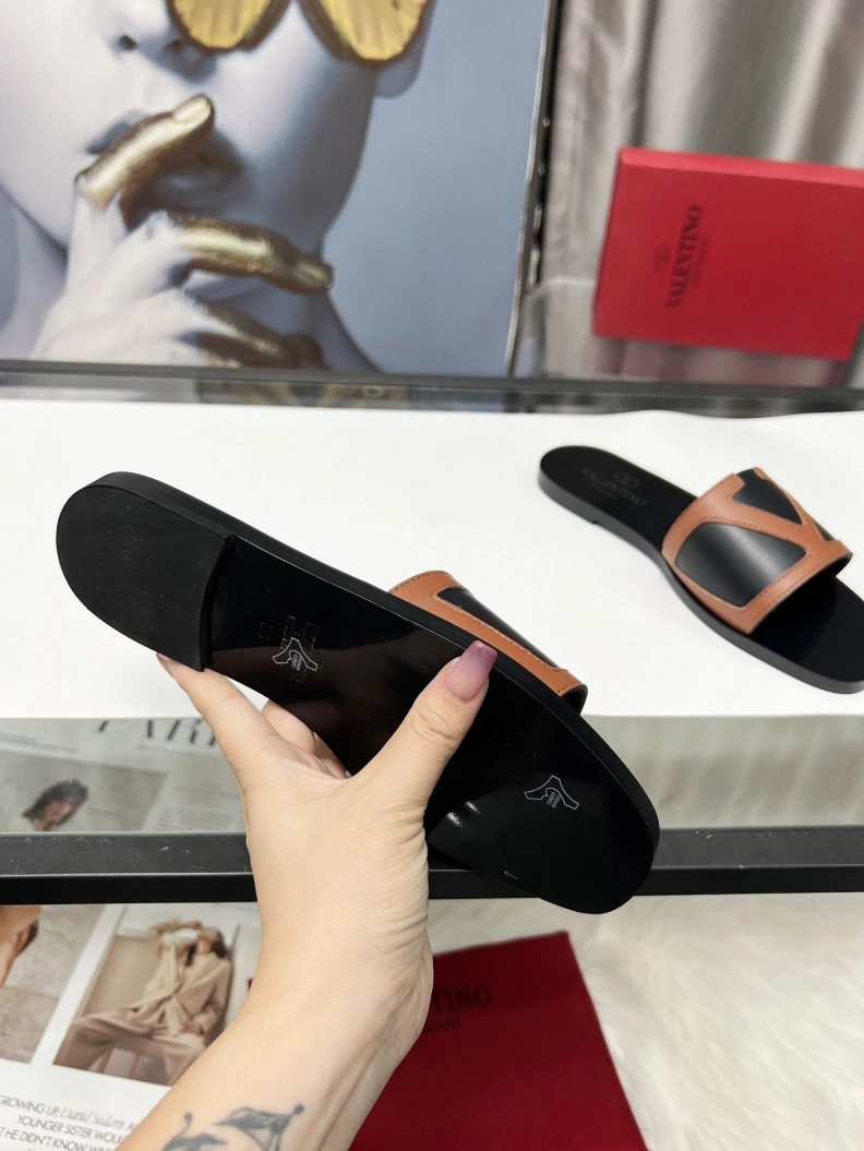 Refined Vxlxntino Slippers 228802