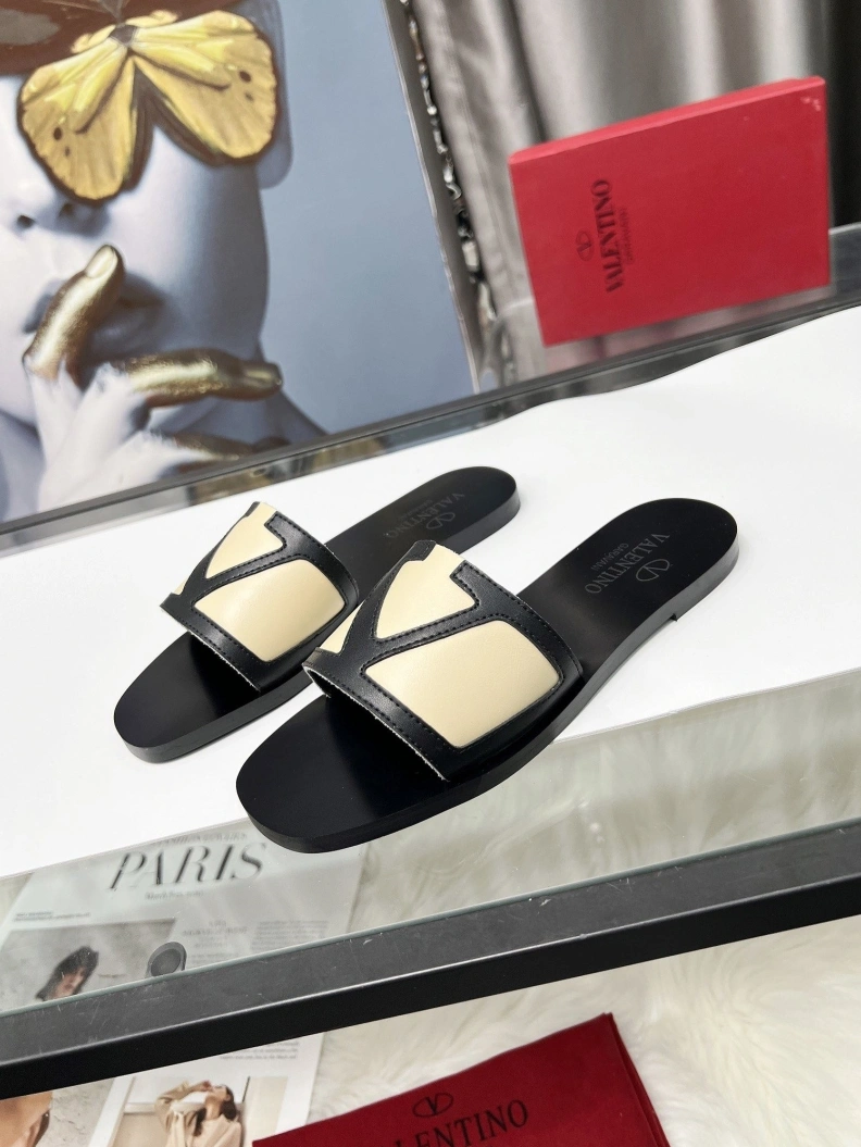 Lightweight Vxlxntino Slippers 228800