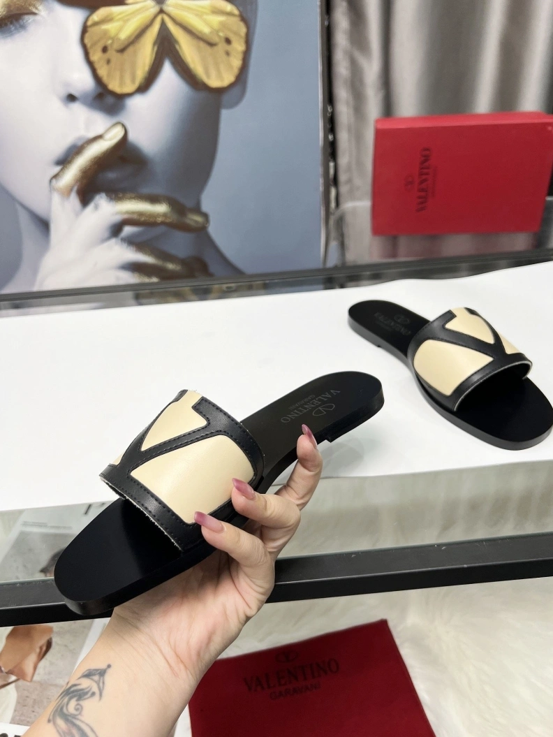 Lightweight Vxlxntino Slippers 228800