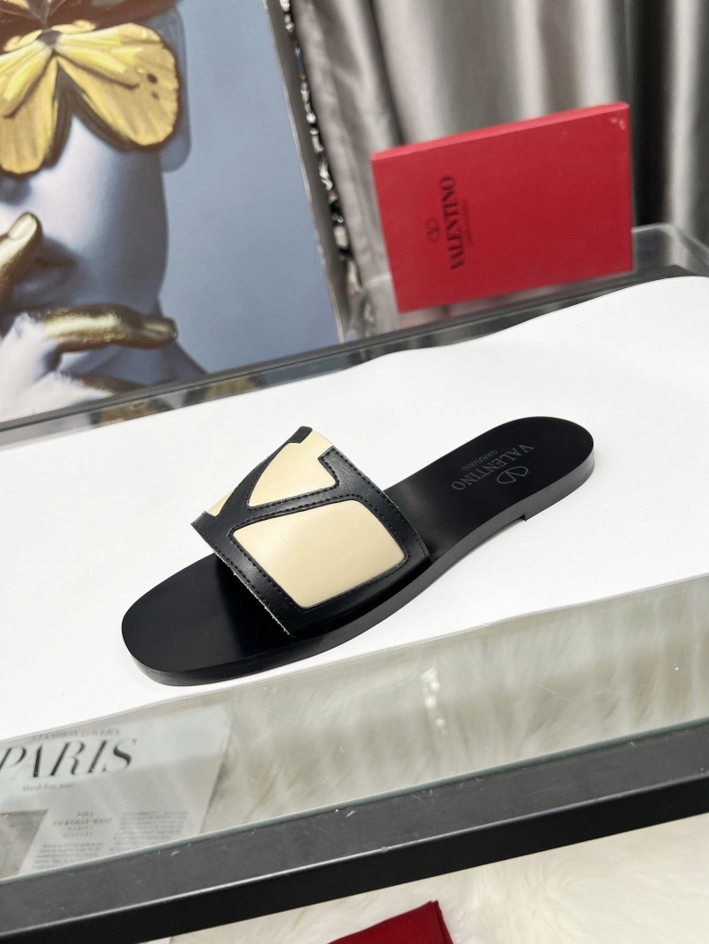 Lightweight Vxlxntino Slippers 228800