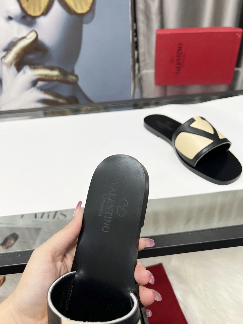 Lightweight Vxlxntino Slippers 228800