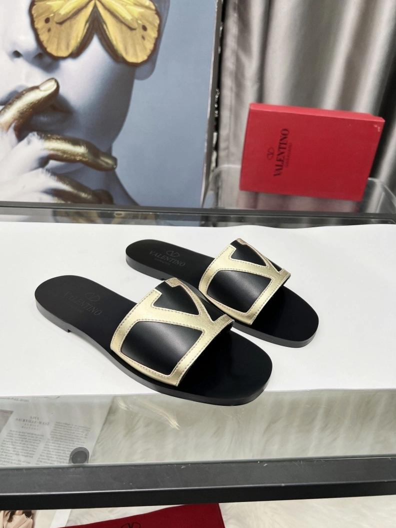 HighQuality Vxlxntino Slippers 228826