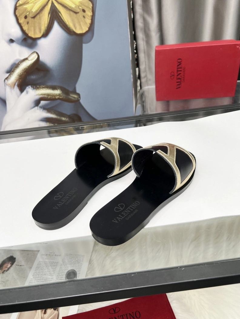 HighQuality Vxlxntino Slippers 228826