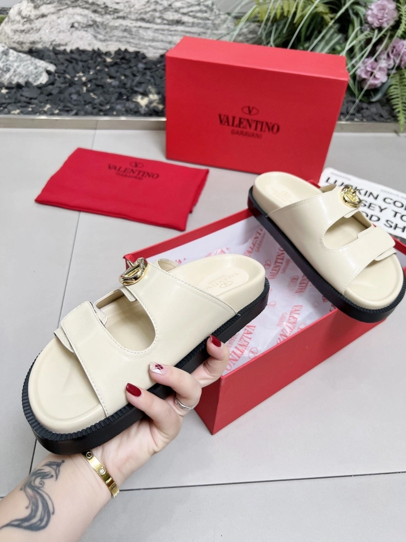 Flexible Vxlxntino Sandals 228856