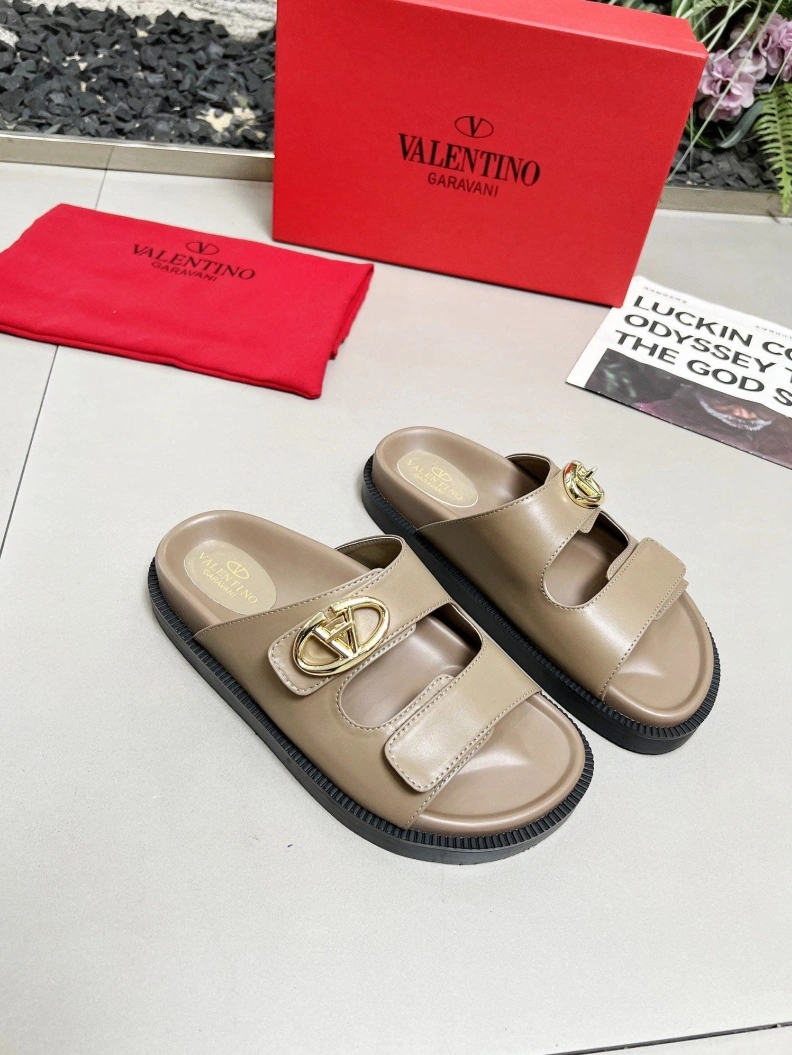 StreetReady Vxlxntino Sandals 228858
