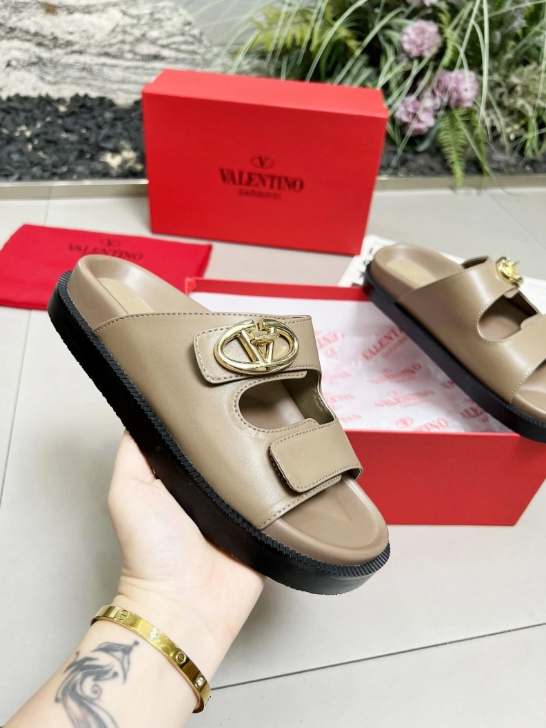 StreetReady Vxlxntino Sandals 228858