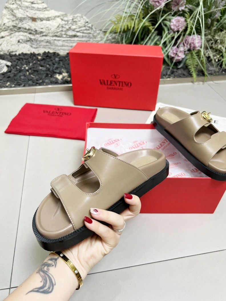 StreetReady Vxlxntino Sandals 228858