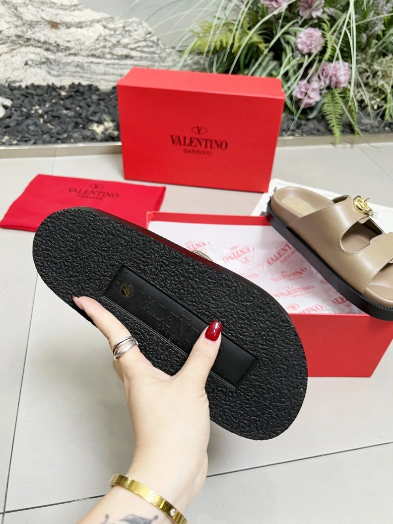 StreetReady Vxlxntino Sandals 228858