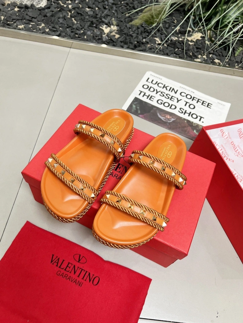 Resilient Vxlxntino Sandals 228854