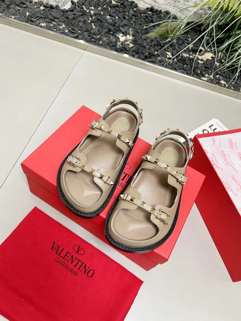 Comfortable Vxlxntino Sandals 228846