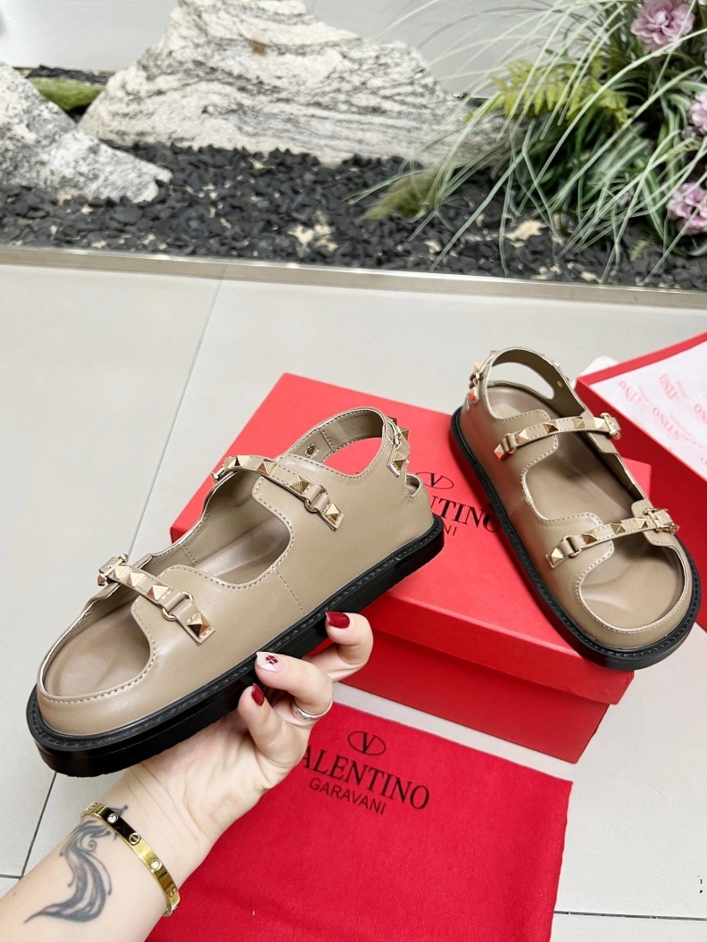 Comfortable Vxlxntino Sandals 228846