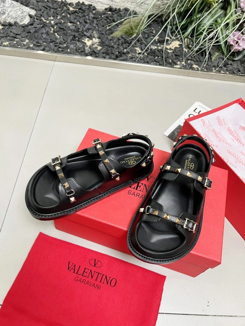 Trendy Vxlxntino Sandals 228843
